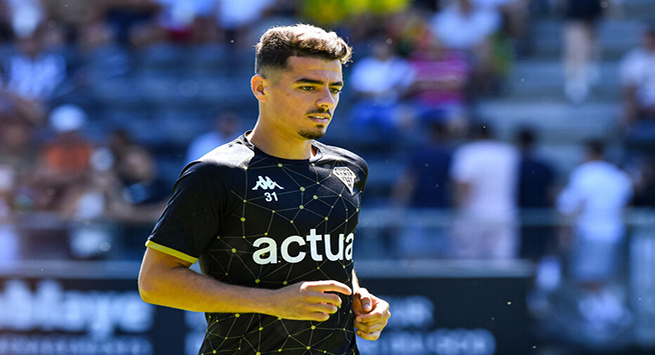 Ilyes CHETI of Angers warms up prior to the French Ligue 1 Uber Eats soccer match between Angers and Nantes at Stade Raymond Kopa on August 7, 2022 in Angers, France. (Photo by Baptiste Fernandez/Icon Sport)