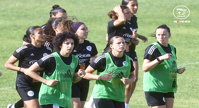 المنتخب الوطني الجزائري سيدات لكرة القدم