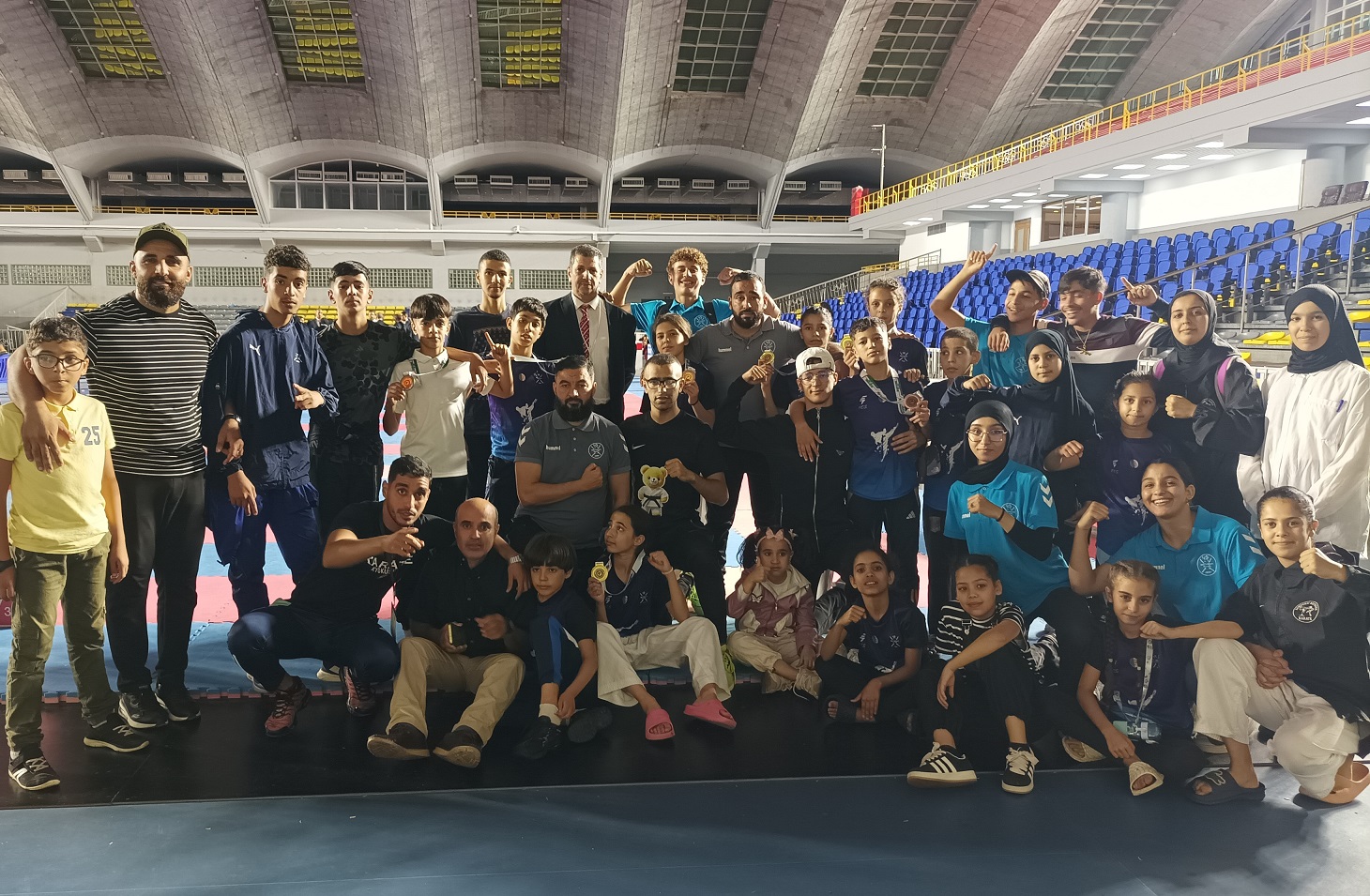 L' équipe Samouai Bethioua Oran 3e place nationale (1)