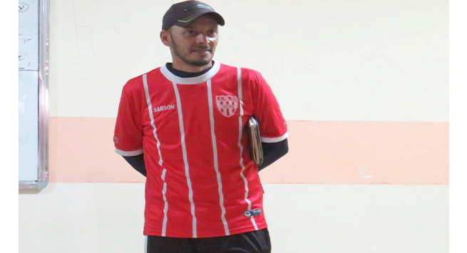 ميثالية تيغنيف