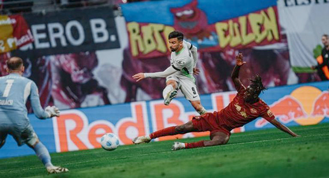 124-193432-mohamed-amoura-goals-wolfsburg_700x400